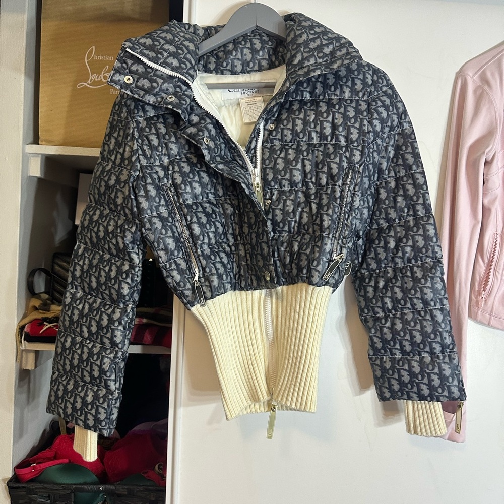 Dior Women's Puffer Jacket in Blue and Cream